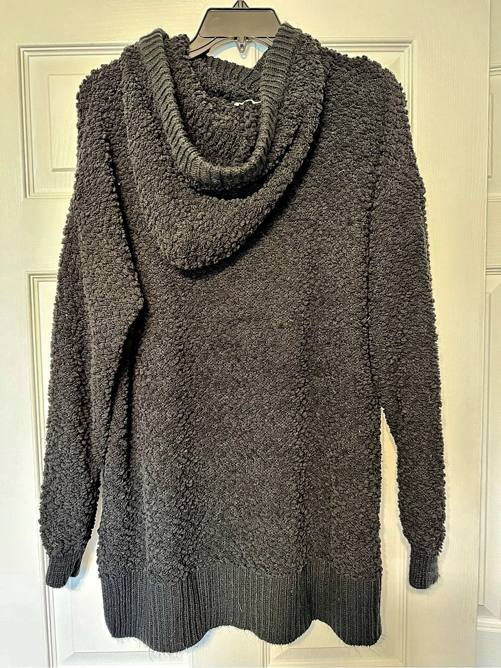 Zenana Popcorn Knit Tunic Hoodie Black